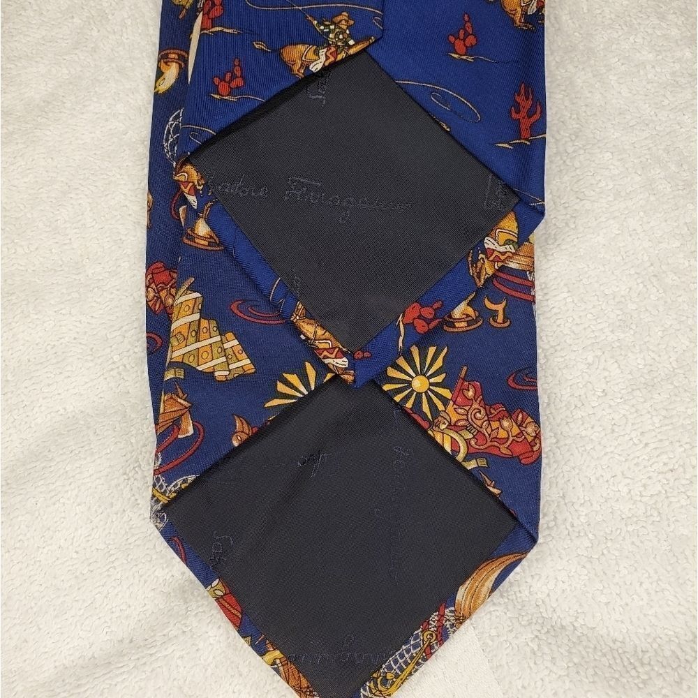 2 Salvatore Ferragamo ties made in Italy 100%silk - Picture 6 of 11